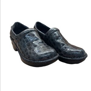 BOC Born Concept Peggy Gray Tooled Leather Clogs Slip On Shoes Women’s Size 7.5
